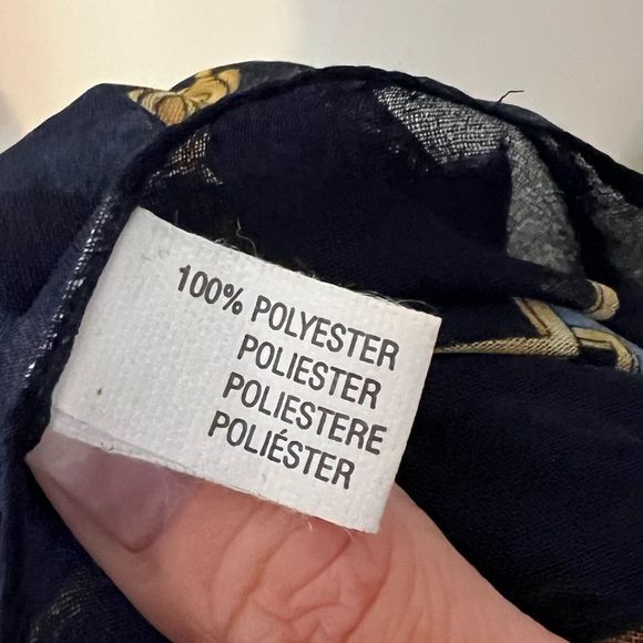 Scarf  - Picture 2 of 4